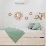 Quiet Graça 2-BR near the Iconic Tram 28 Appartement Lisboa