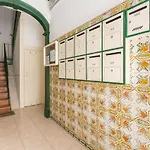 Feel Home in this Stunning Renovated Nest in Graça Appartement *